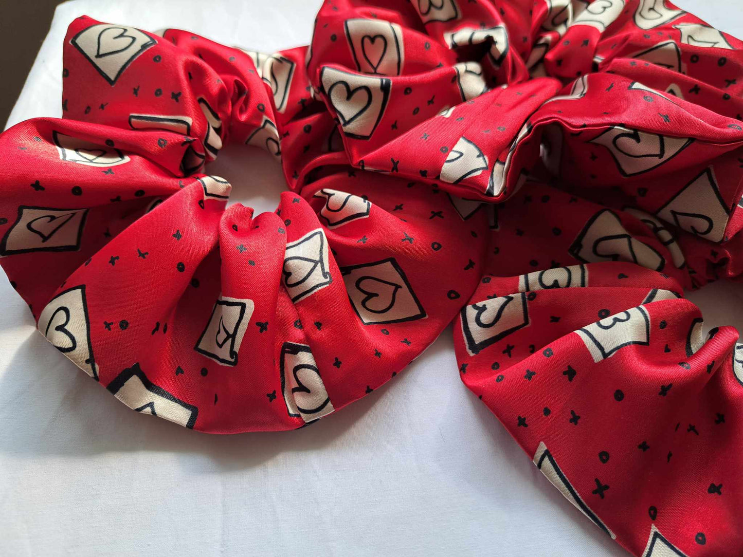 Heart scrunchie size medium size