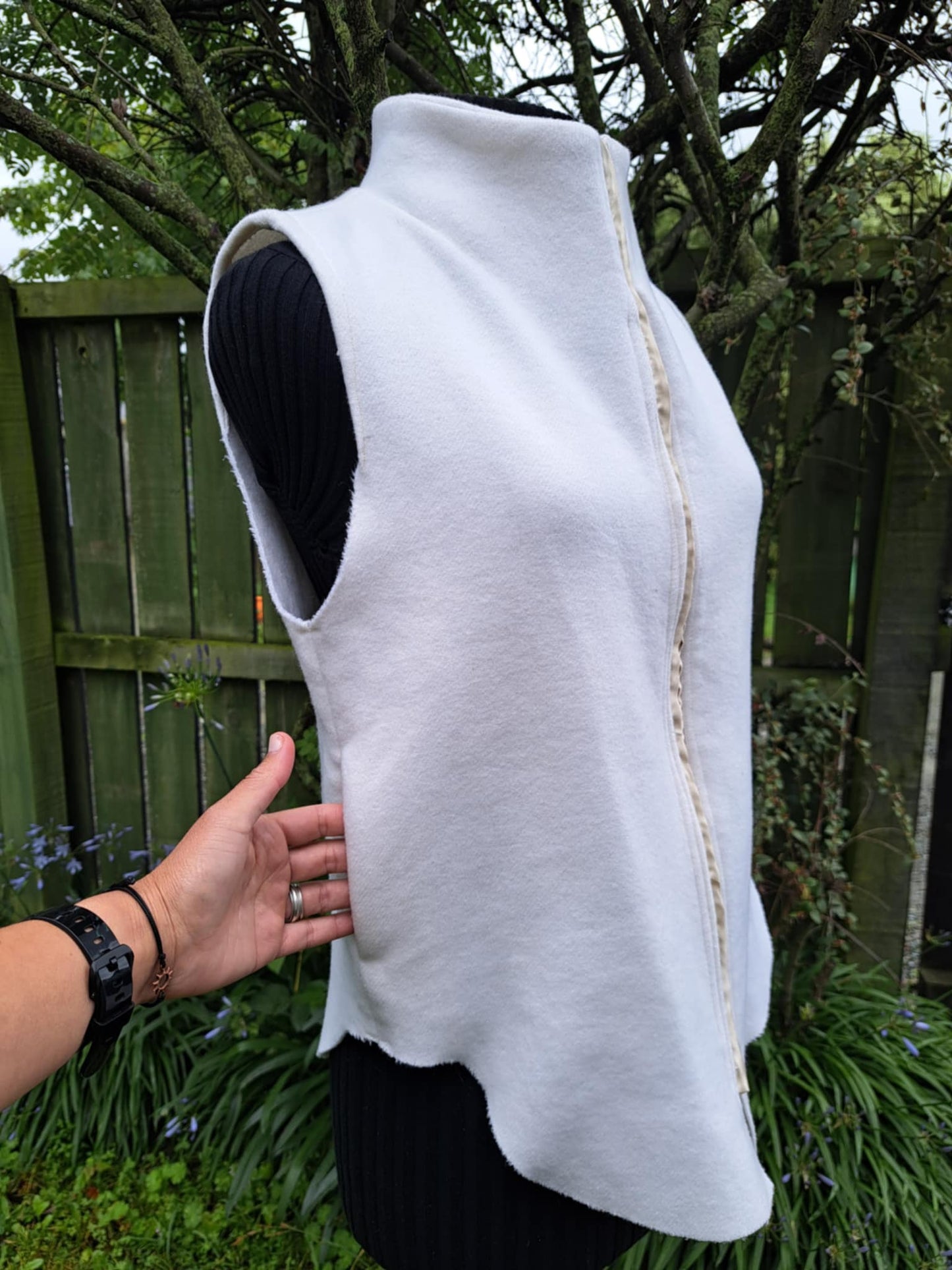 Romantic wool vest for any occasion